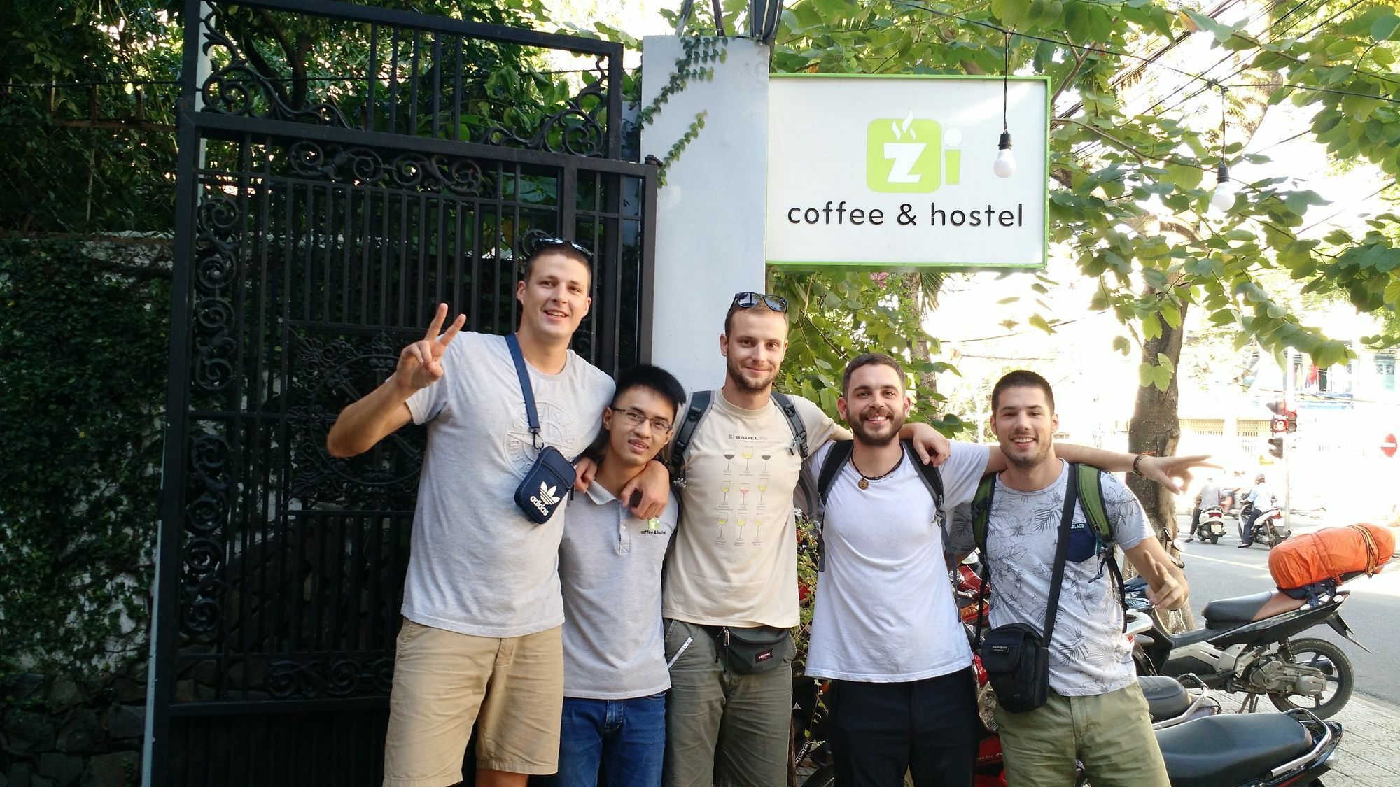 Zi Coffee & Hostel Da Nang Dış mekan fotoğraf